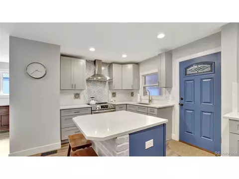 Kitchen - 2549 Glenarm Pl, Denver, CO 80205 photo 4 of 5