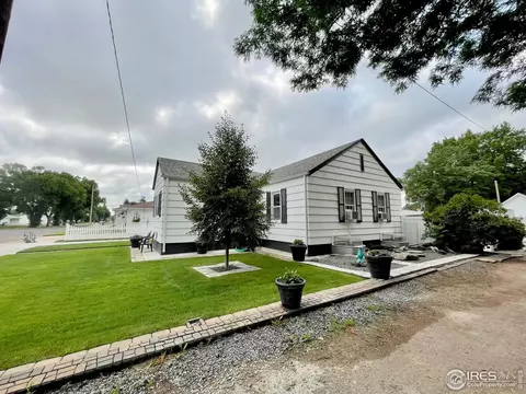 128 E Furry St, Holyoke, CO 80734 photo 2