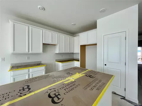 823 Crestone St, Johnstown, CO 80534 photo 3