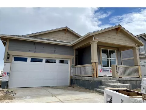 823 Crestone St, Johnstown, CO 80534 photo 1