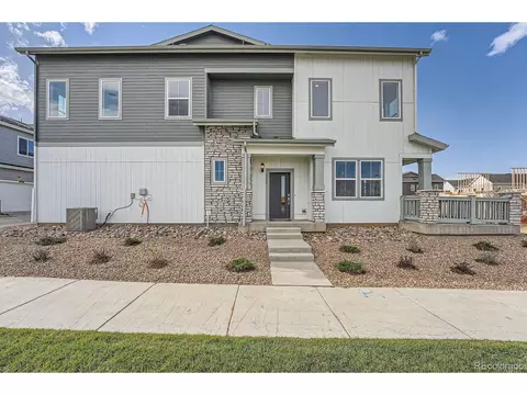 2009 S Haleyville Way, Aurora, CO 80018