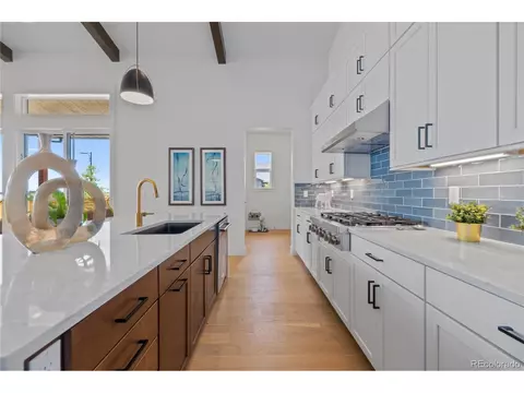 9840 E 63rd Dr, Denver, CO 80238 photo 10