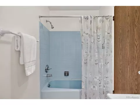 Bath - 7183 E Warren Dr, Denver, CO 80224 photo 6 of 6