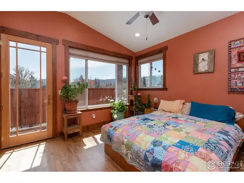 419 Park St, Lyons, CO 80540 photo 6