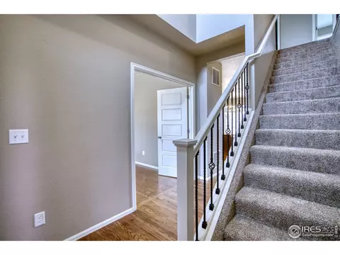 8552 Raspberry Dr, Longmont, CO 80504 photo 3