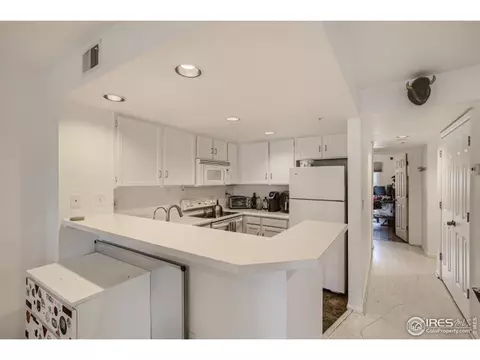 935 Broadway St #107, Boulder, CO 80302 photo 4
