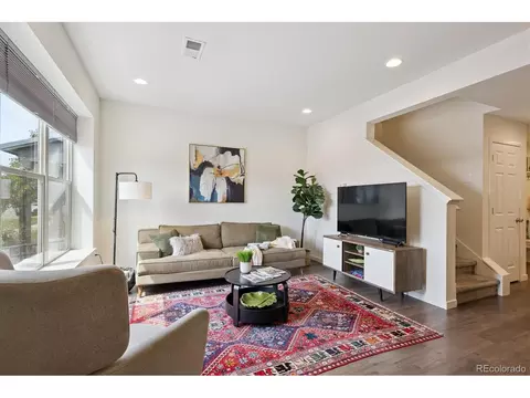 9677 E 56th Pl, Denver, CO 80238 photo 5