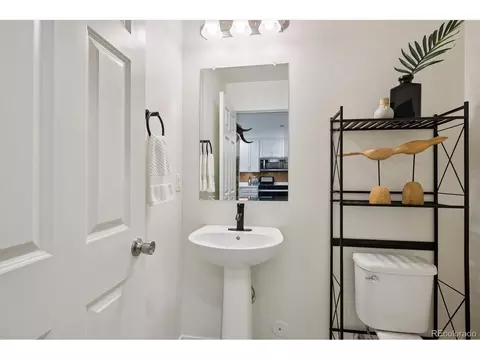 9677 E 56th Pl, Denver, CO 80238 photo 16
