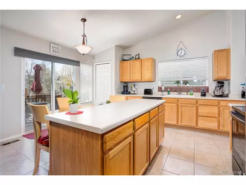 2072 E 98th Ave, Thornton, CO 80229 photo 11