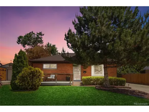 7120 Avrum Dr, Denver, CO 80221
