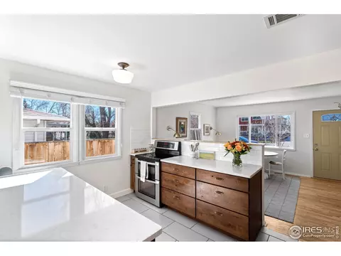 403 E Chester St, Lafayette, CO 80026 photo 6