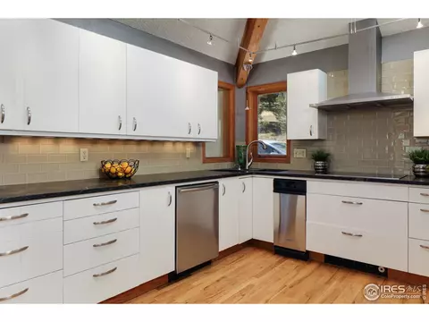 492 Granite Dr, Boulder, CO 80302 photo 10