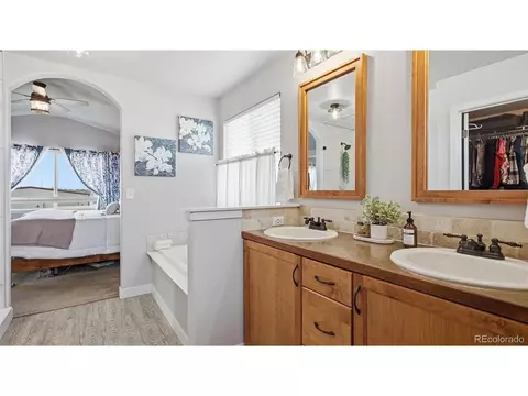 Bath - 40690 Leif Ln, Ault, CO 80610 photo 4 of 7