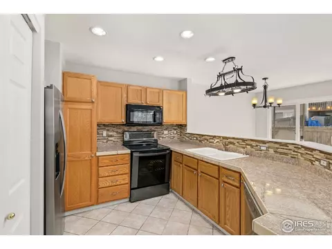 2208 E 103rd Ct, Thornton, CO 80229 photo 10