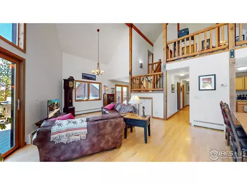 112 Saint Vrain Rd, Lyons, CO 80540 photo 6