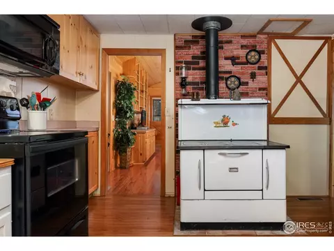 816 N Fork Rd, Glen Haven, CO 80532 photo 11