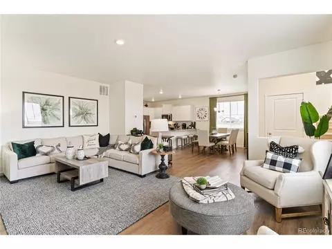 22323 E 6th Pl, Aurora, CO 80018 photo 4