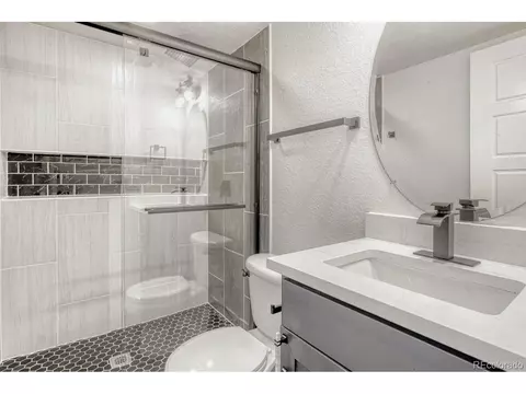 Bath - Undisclosed, Aurora, CO 80013 photo 3 of 3