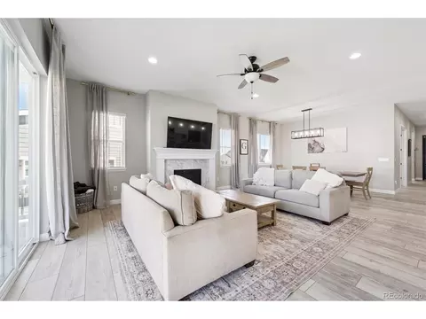 27705 E Davies Dr, Aurora, CO 80016 photo 8