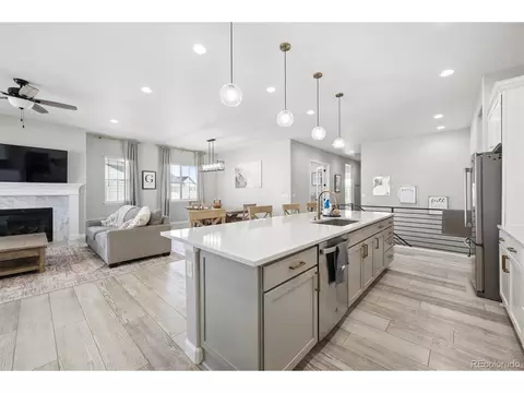 27705 E Davies Dr, Aurora, CO 80016 photo 5