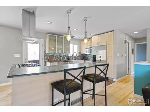 4555 Brookfield Dr, Boulder, CO 80305 photo 4