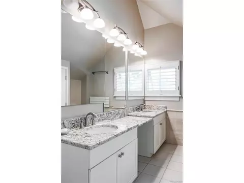 Bath - 336 Cherry St, Denver, CO 80220 photo 3 of 4