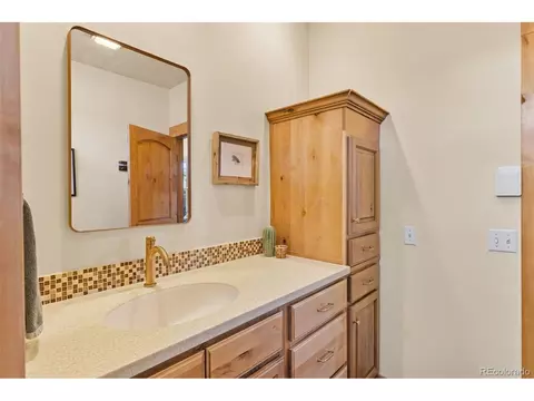 Bath - Undisclosed, Dillon, CO 80435 photo 6 of 7
