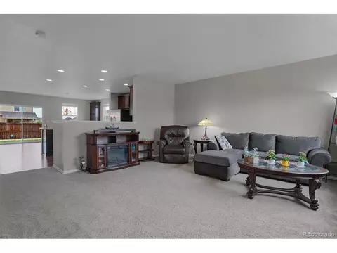 25501 E 2nd Pl, Aurora, CO 80018 photo 5