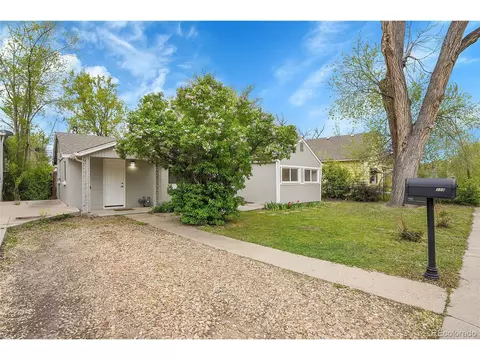 113 E Saint Clair Ave, Longmont, CO 80504 photo 2