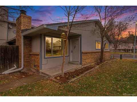 31 Newark St #D, Aurora, CO 80012