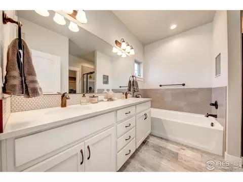 6320 Pumpkin Ridge Dr #2, Windsor, CO 80550 photo 20