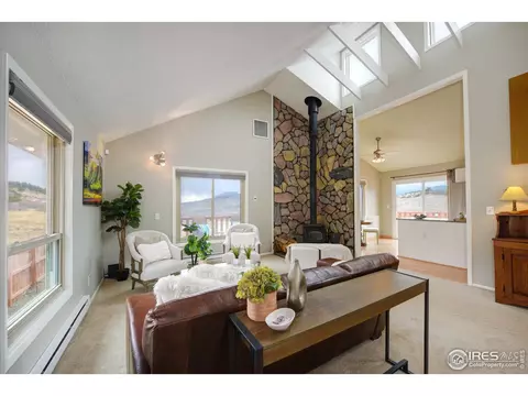 124 Longs Peak Dr, Lyons, CO 80540 photo 4