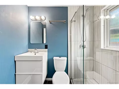 Bath - 2070 Jay St, Edgewater, CO 80214 photo 1 of 5