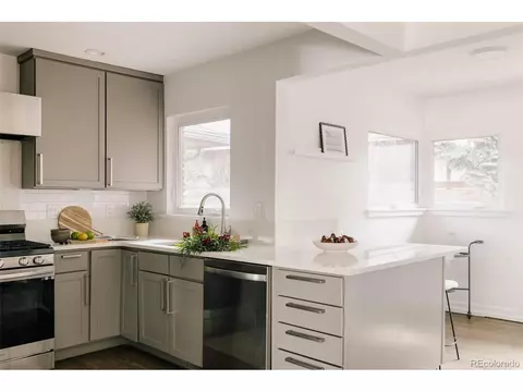 Kitchen - 5540 E 4th Ave, Denver, CO 80220 photo 1 of 4