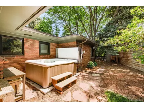 Exterior - 5540 E 4th Ave, Denver, CO 80220 photo 3 of 7