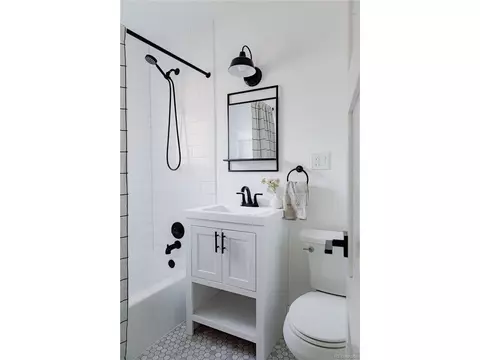 Bath - 5540 E 4th Ave, Denver, CO 80220 photo 3 of 3