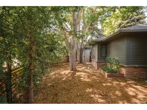 Exterior - 5540 E 4th Ave, Denver, CO 80220 photo 6 of 7