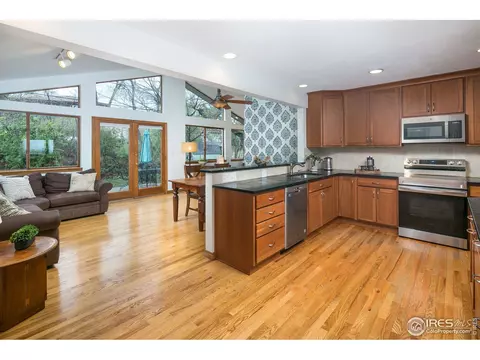 975 Yale Rd, Boulder, CO 80305 photo 4
