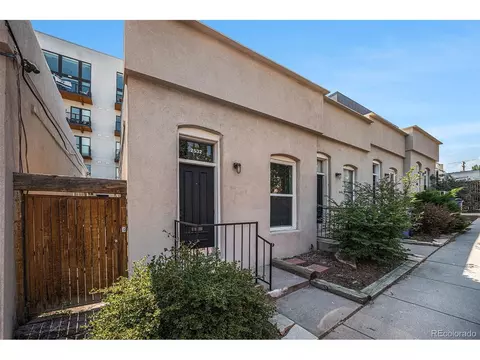 2532 Kensing Ct, Denver, CO 80211