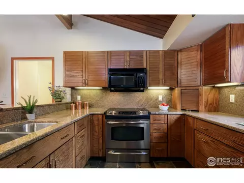 1624 Deer Trail Rd, Boulder, CO 80302 photo 9