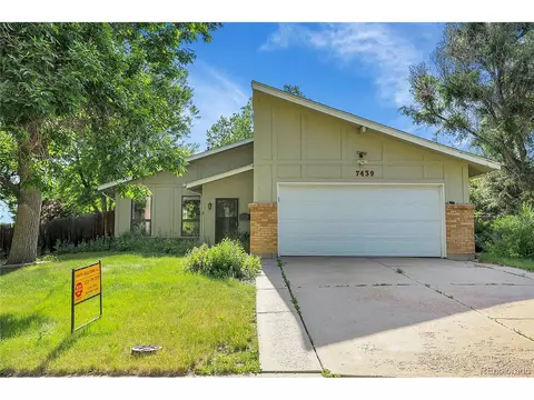 7439 S Tamarac Ct, Centennial, CO 80112