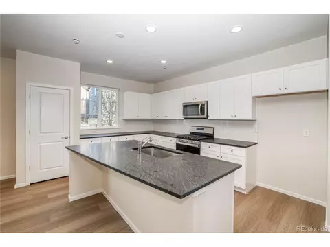 23941 E 40th Ave, Aurora, CO 80019 photo 6