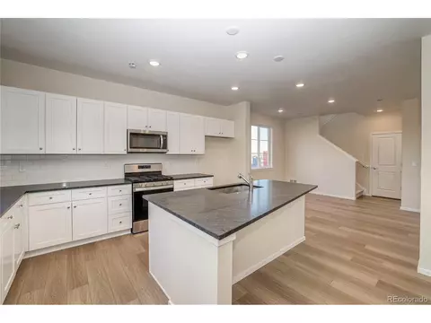 23941 E 40th Ave, Aurora, CO 80019 photo 4