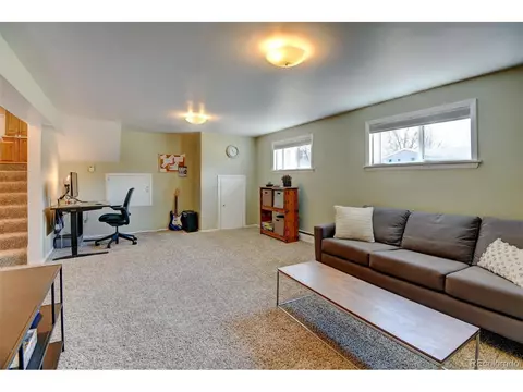 2039 Euclid Ave, Centennial, CO 80121 photo 9