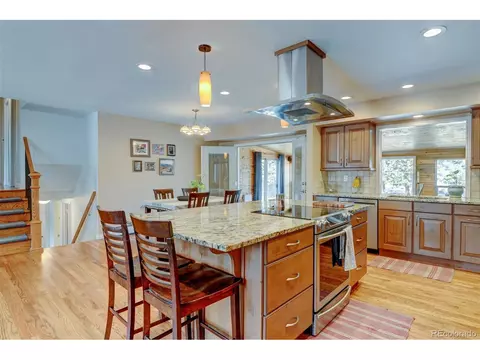 2039 Euclid Ave, Centennial, CO 80121 photo 4
