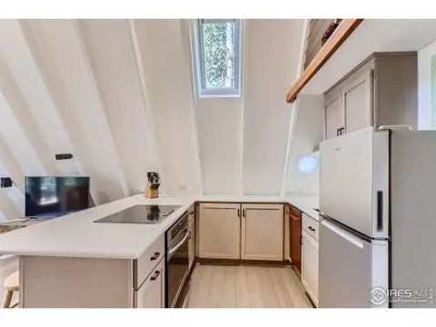 261 Hemlock Dr, Lyons, CO 80540 photo 9