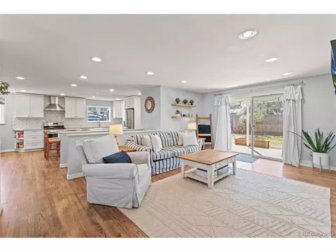 840 E Dogwood Ave, Centennial, CO 80121