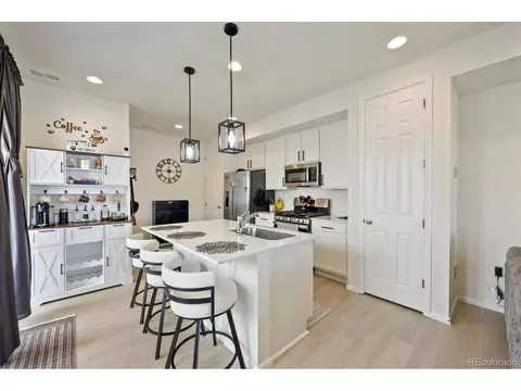 21143 E 67th Ave, Aurora, CO 80019 photo 9