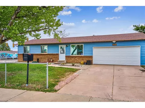 2986 S Laredo Cir, Aurora, CO 80013