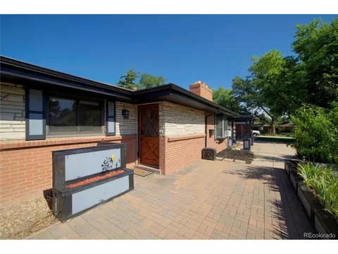423 Lima St, Aurora, CO 80010 photo 3